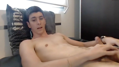 Maria's first time with her ass in a mouth