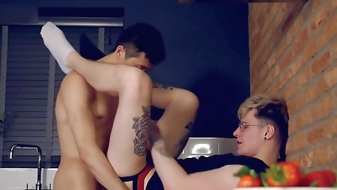 Married asiania gets her pussy filled with cum