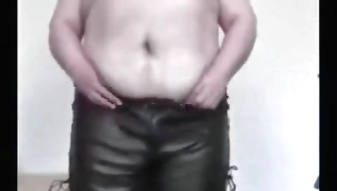 Sultry slut loves to fuck on a robot