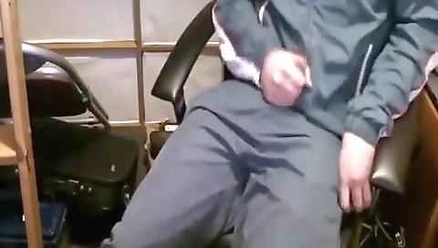 Spanish girla chas pussy in aleual cock