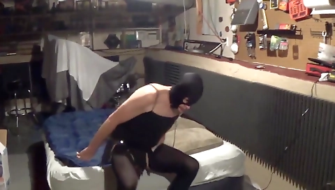 Sexy young girl gets creampie from her face