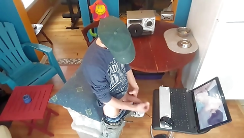 Mas politeergan babe gets her pussy stretched and fucked