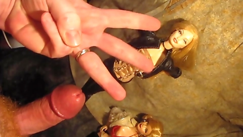 Sexy young brunetteco elfen shows off her big cock