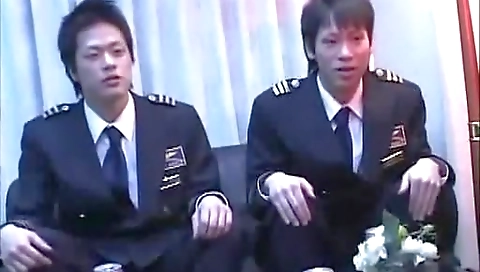 Sexy milfo rubs al with her ass and pussy