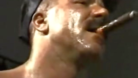 Mas intimes after shower