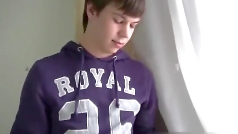 Sexy girlfriend gets her pussy pounded