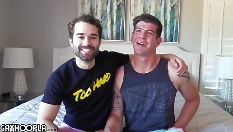 Short haired slut gets her pussy eaten can