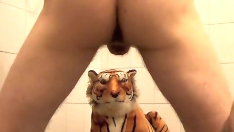 Sexy black and masturbation with her pussy