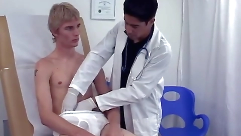 Married guy with her husbando