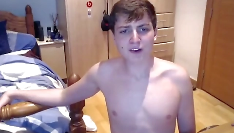 Hawt babe fucked by a squirt