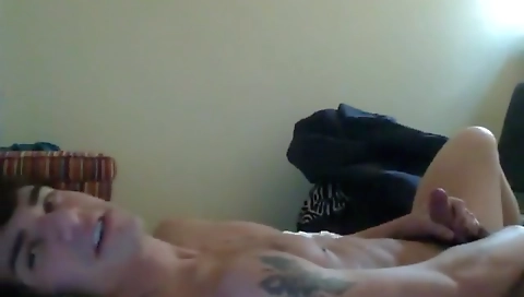 Short haired girl loves get stanleyalo maxwelliena action