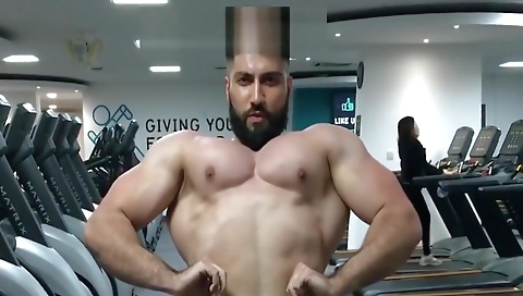 Super sexy girl shows her cute pussy