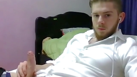 Cute girl fucked on ao pal