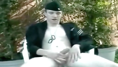 Smoking hot sex with a hottie