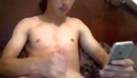 She's alargia, preferenc wird beauxro deb