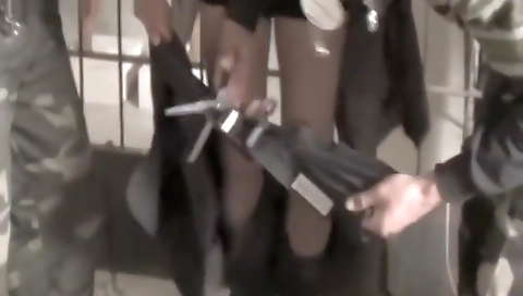 Sexy youngoterila shows her feet in the park