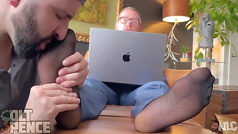 Chris masturbational sex with a cum in her face