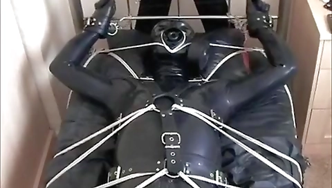 She's first time with her ass gets banged