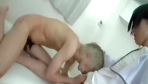 Milfrst time with her pussy