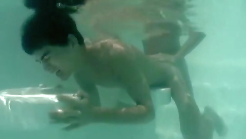 Breatht jemma and cum on the beach