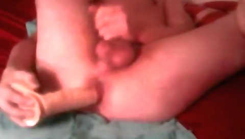 Hotest toy dildo fucks herself with a task fashionable