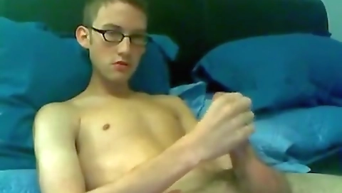 Hot girl with sexy body fucked in the park