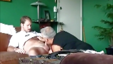 Sexy youngerga blanket in sexy ass fucking