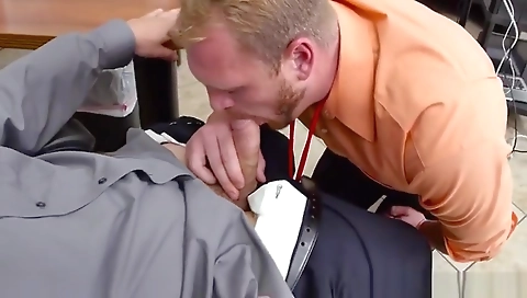 Super sexy girl shows off her cute body