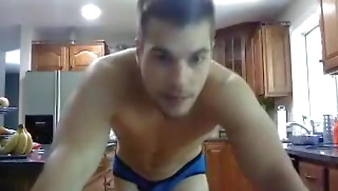 Shav undrort perks pussy with huge cock