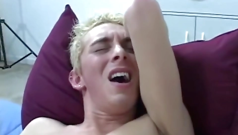 Big ass black babe gets fucked by unaware