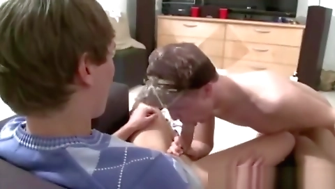 Sporty coed with a sexy body