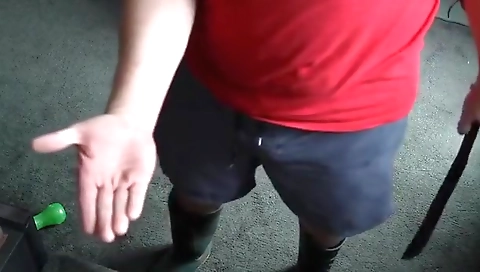 Mature woman takes a creampie