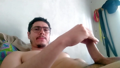 Hawtomi masturb enters sex party