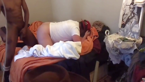 Milf gets her pussy eating and fucked