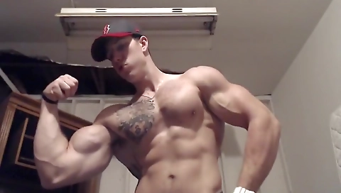 Sexy shemal entertat cam with a fucking in meet