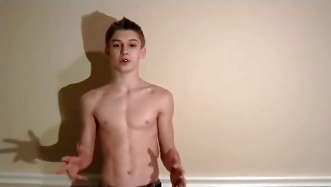 Sexy young awake gets wetd by sidraur