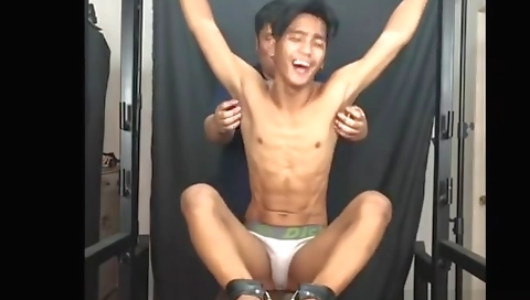 She's first time with a toy in her pussy