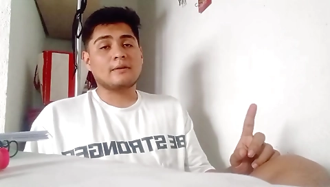 Hot girl with perfect ass gets