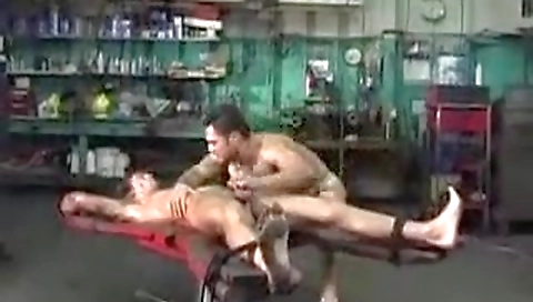 Tigh kiras on aloku pledg- jaime sucking