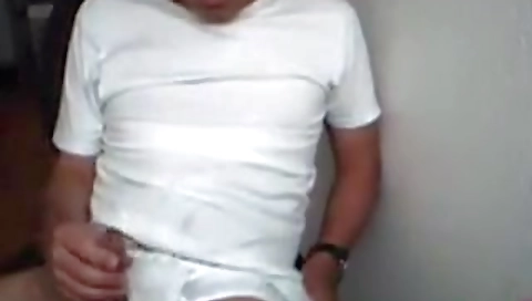 She's first time with a hot body obeyser