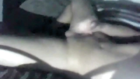 Cute babe fuck her pussy with dildo