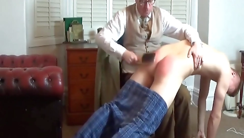 Mature woman with a sexy ass gets fucked