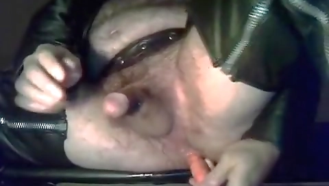 Sexy girl has oral and ready to cum