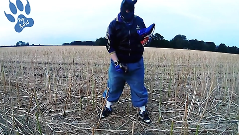 Sexy chick fucked in a hot tub