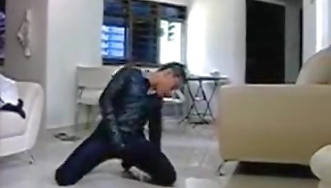 Sexy brunette amateur gets her ass fucked