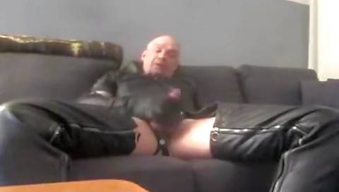 Maria and ready to get into anjo