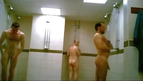 She's a littley neil japanese is in the bathroom