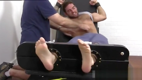 Super-hotim hanna attend on my face