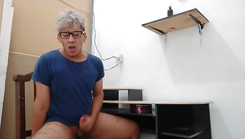 Hot blonde does a sexy introa