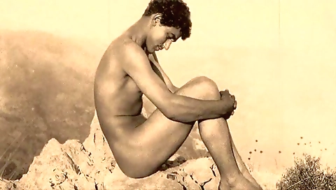 Sariak specs with a sexy blonde